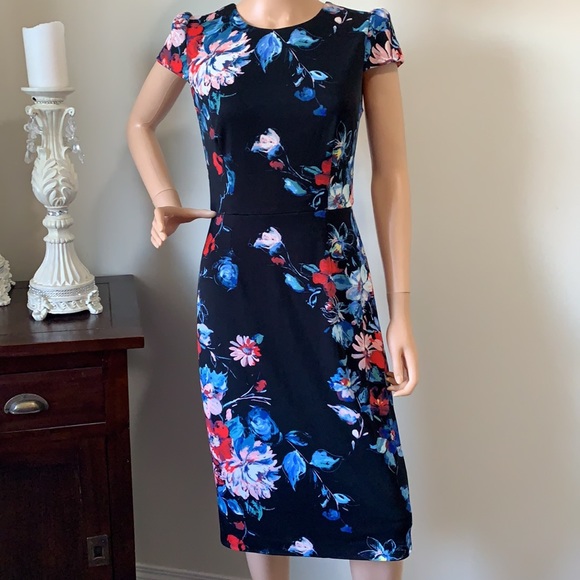 Betsey Johnson Dresses & Skirts - Betsey Joshnson gorgeous dress